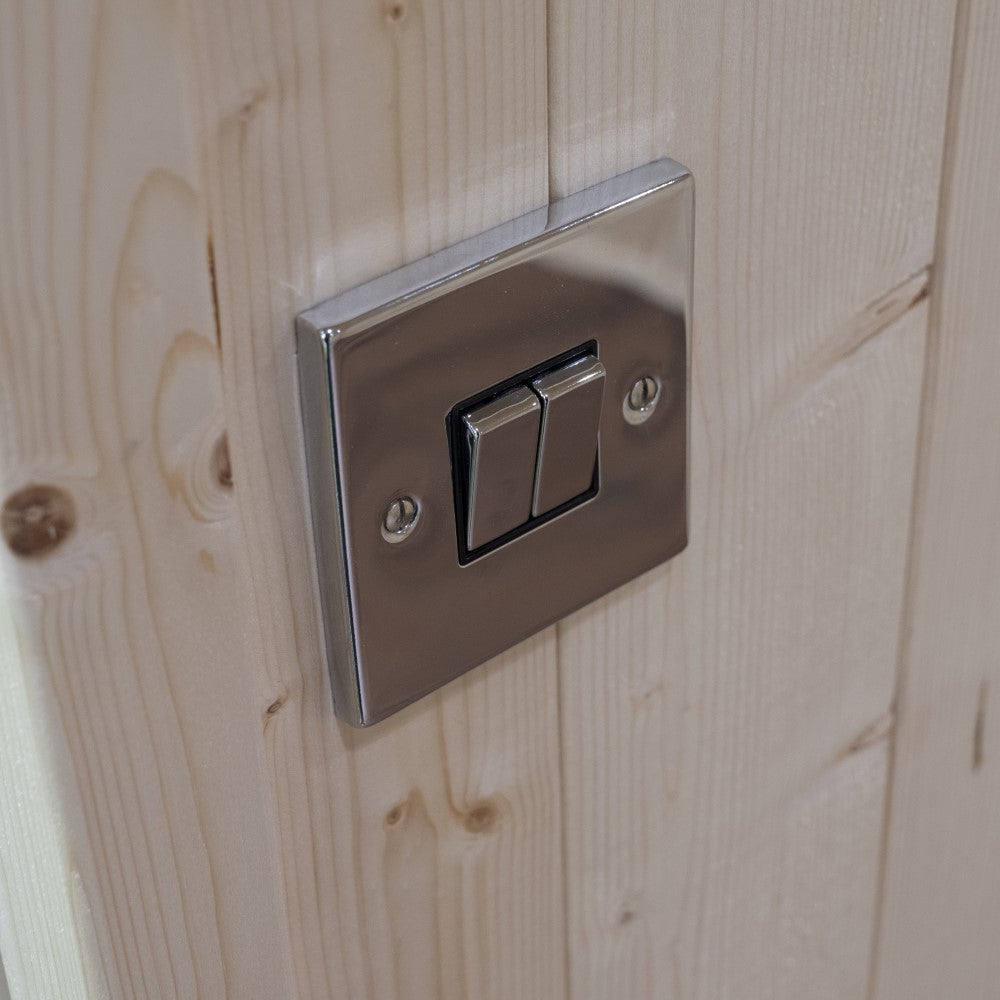 Vista Traditional Studio™ – Classic Insulated Garden Room