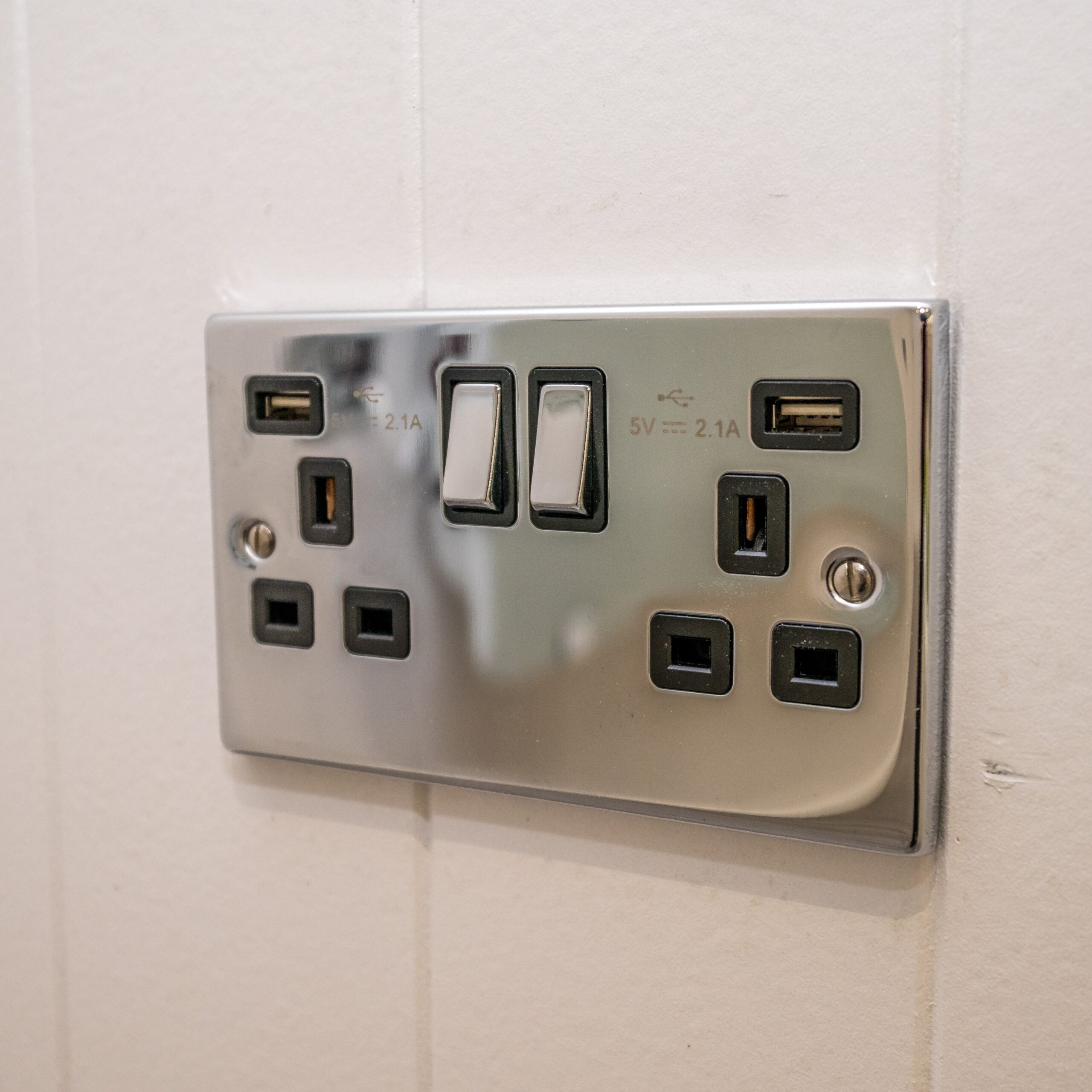 Vista Traditional Studio™ – Classic Insulated Garden Room