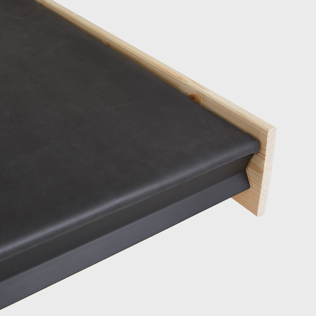 https://cdn.shopify.com/s/files/1/0601/8967/1489/files/EPDM_roof_covering_b8611962-bec9-41fd-bb12-71e86b1d781f.png?v=1730203264