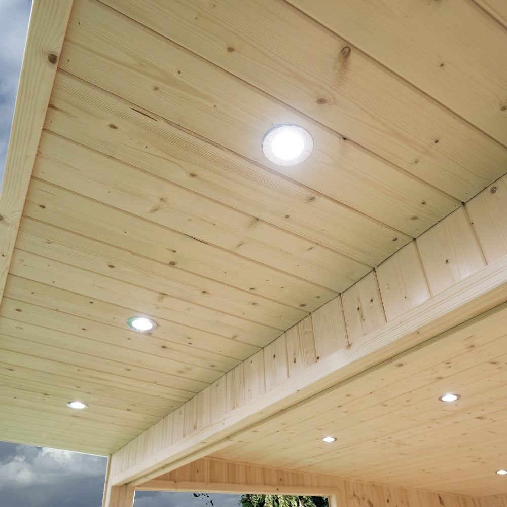 Vista Traditional Studio™ – Classic Insulated Garden Room