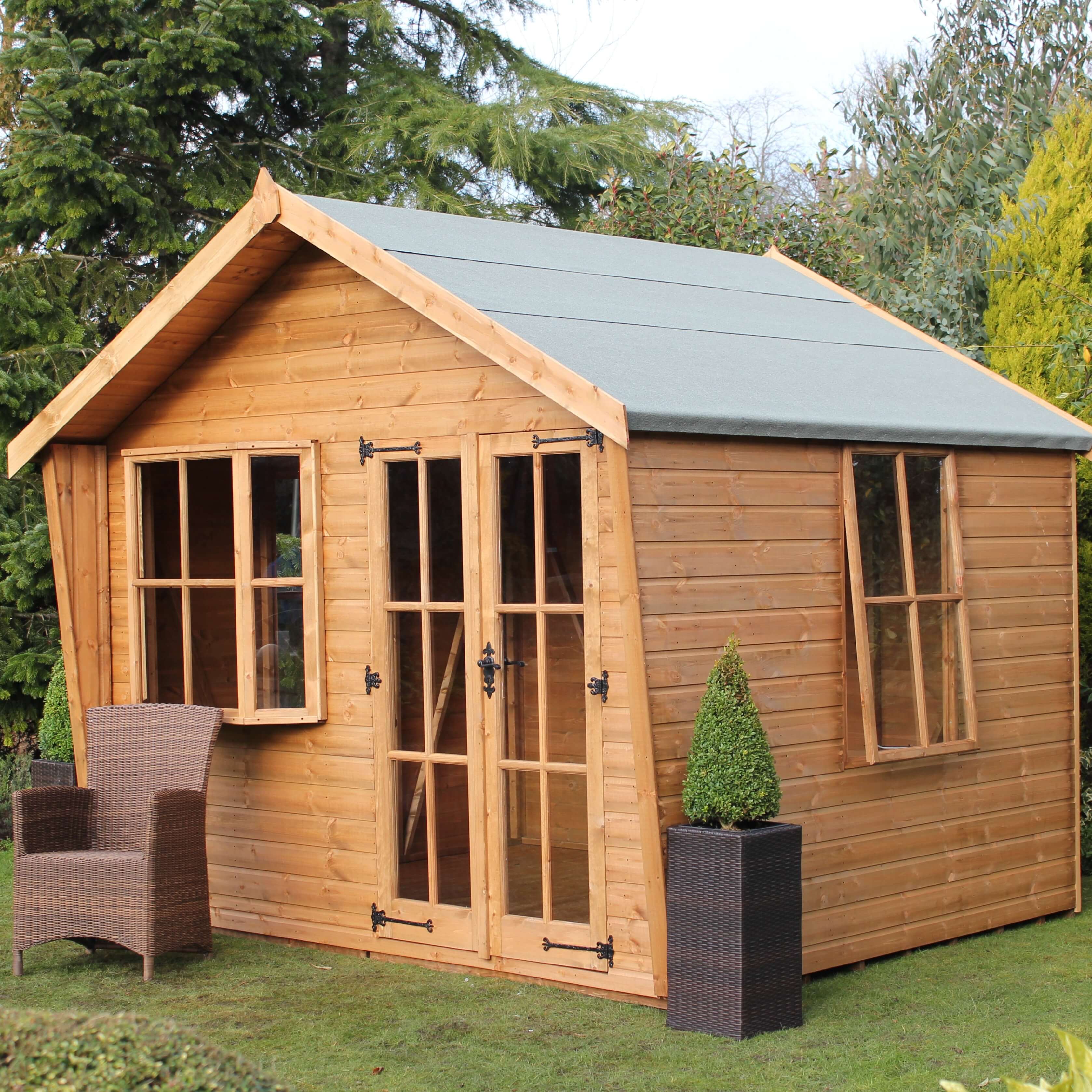 Charlton Summer House With Chair